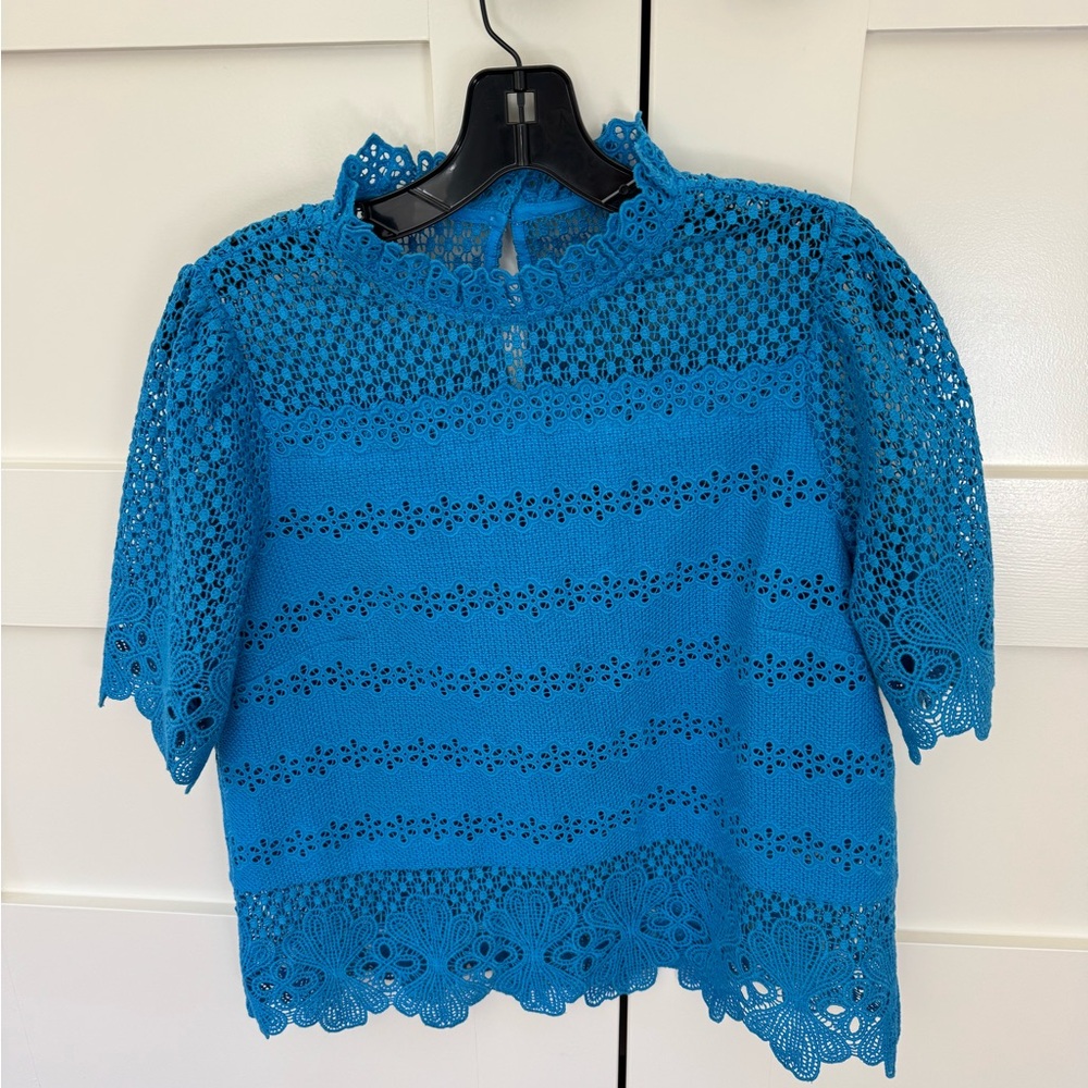 Me+Em blue cotton embroidered top - pristine condition